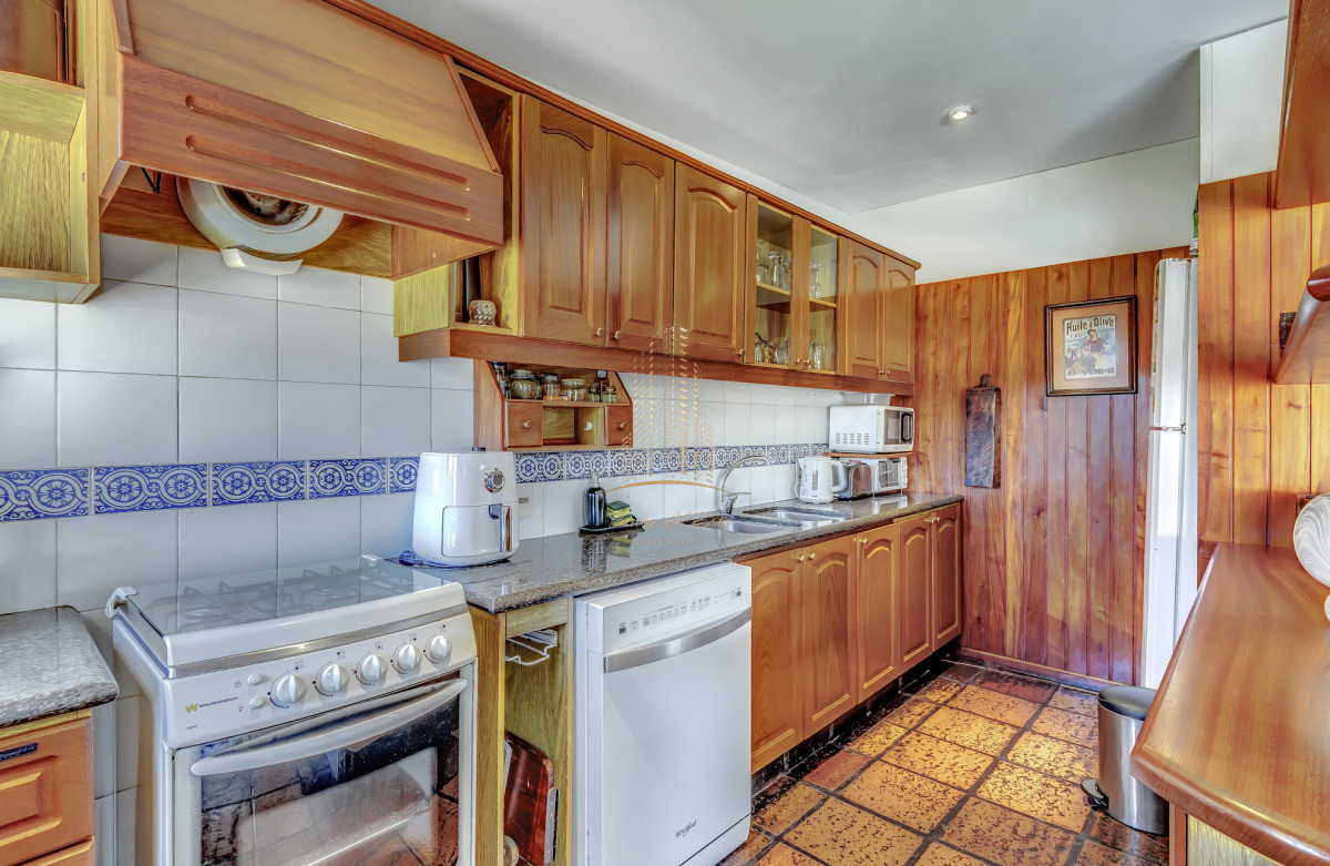 Casa ID.921 - CASA EN VENTA A 3 CUADRAS DE LA PLAYA