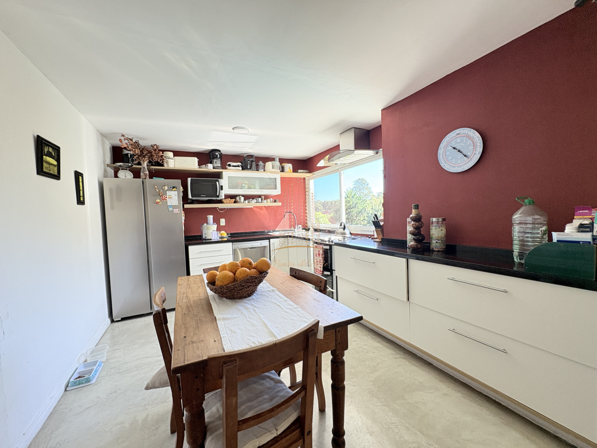 Casa ID.996 - Moderna casa en venta,a metros del mar! Punta del Este