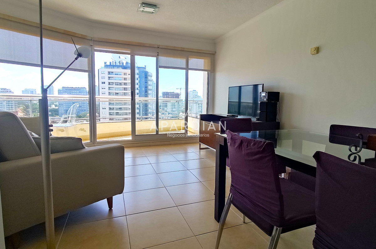 Apartamento ID.21096919 - Excelente apartamento con vistas a playa brava!