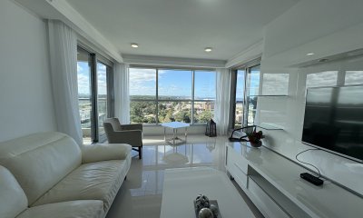 Apartamento en Punta del Este, Brava