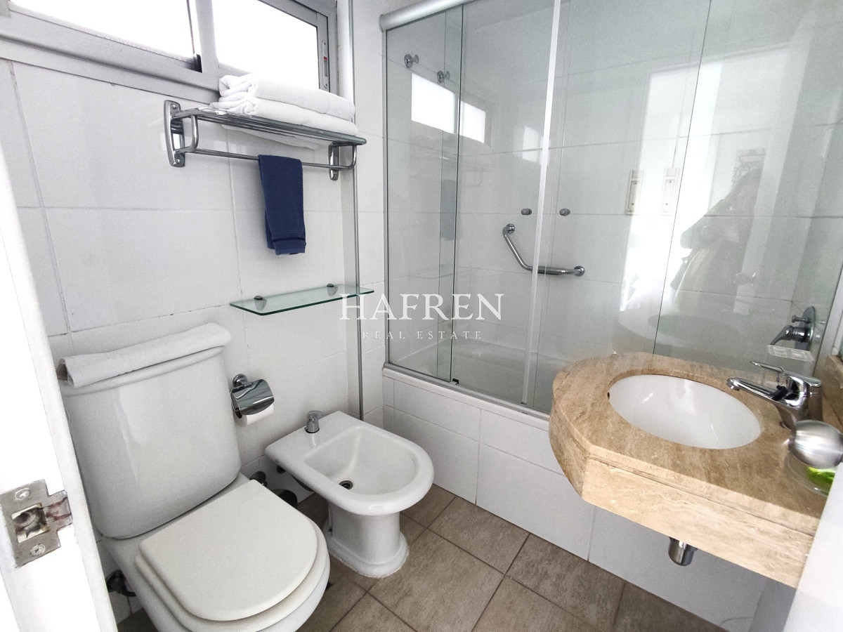 Apartamento ID.196 - Venta Apartamento en Punta del Este, 2 dorm 