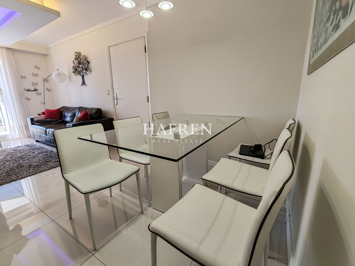Apartamento ID.199 - Apartamento en venta en Casino Tower dos dormitorios y medio con garage
