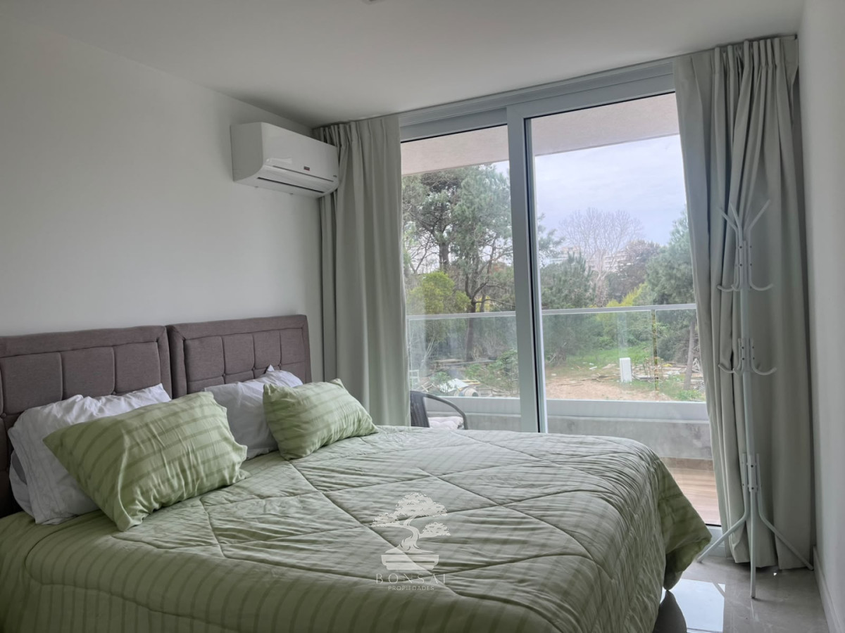 Apartamento ID.1150 - Departamento de dos dormitorios en venta con balcón y garage