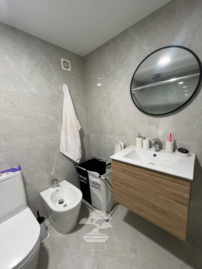 Apartamento ID.1150 - Departamento de dos dormitorios en venta con balcón y garage