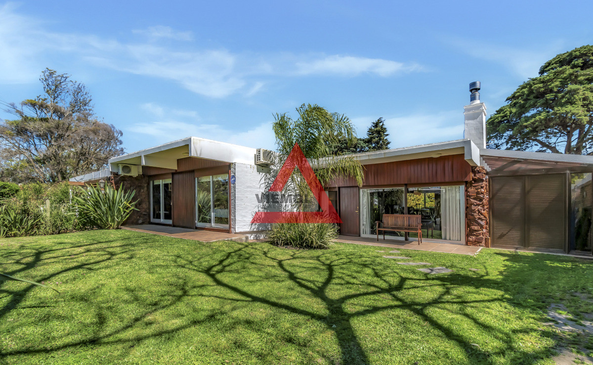 Casa ID.203 - CASA EN VENTA A 3 CUADRAS DE LA PLAYA