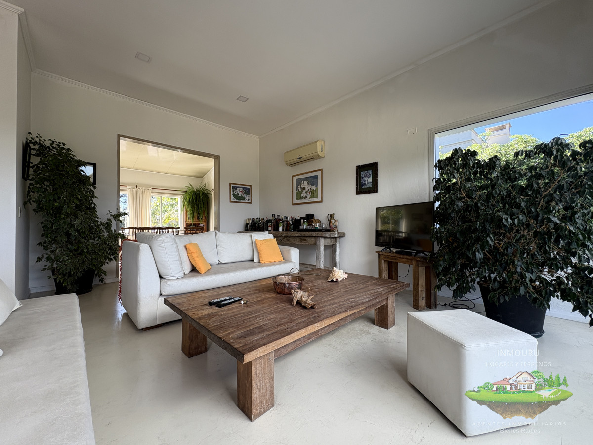 Casa ID.2130 - Moderna Casa a metros del MAR