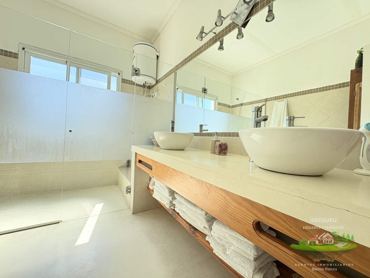 Casa ID.2130 - Moderna Casa a metros del MAR