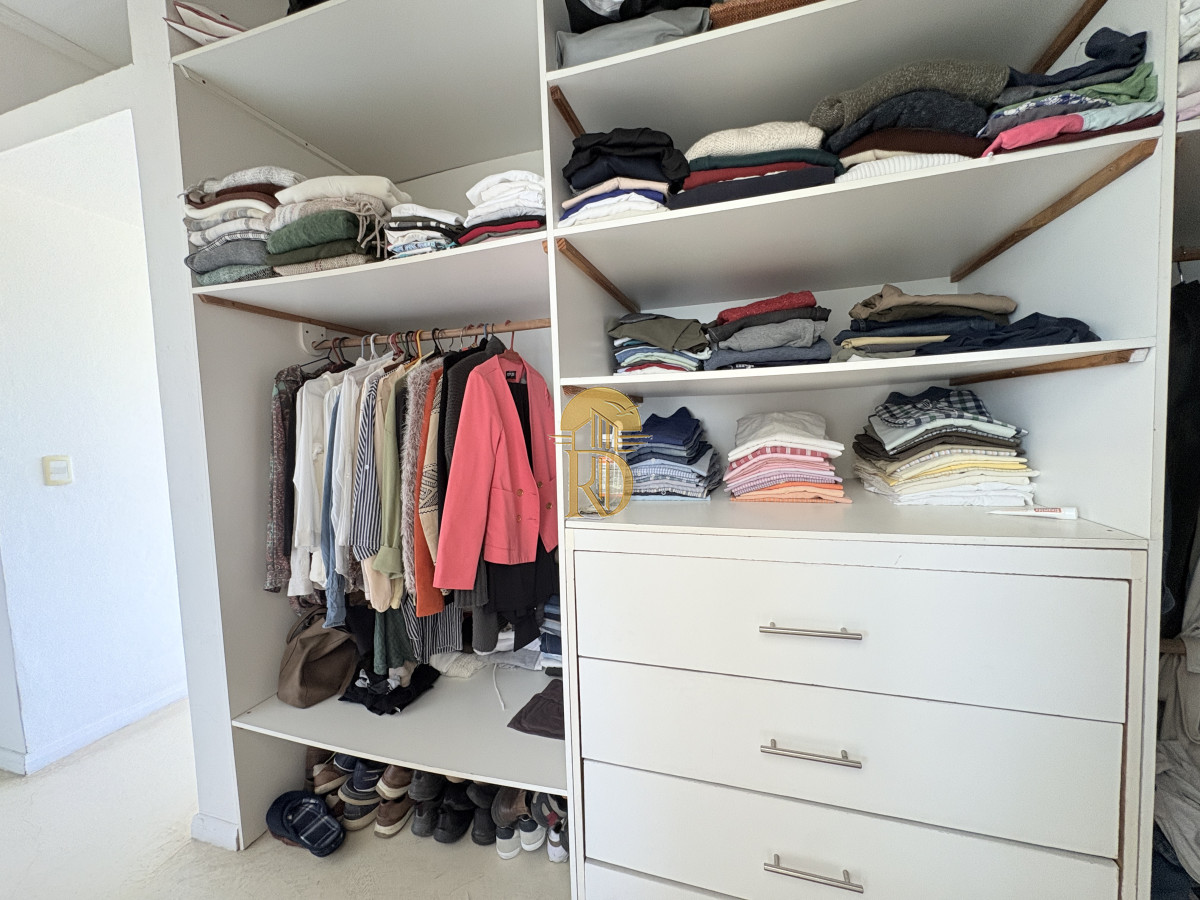 Moderna Casa a metros del MAR -id-390-13