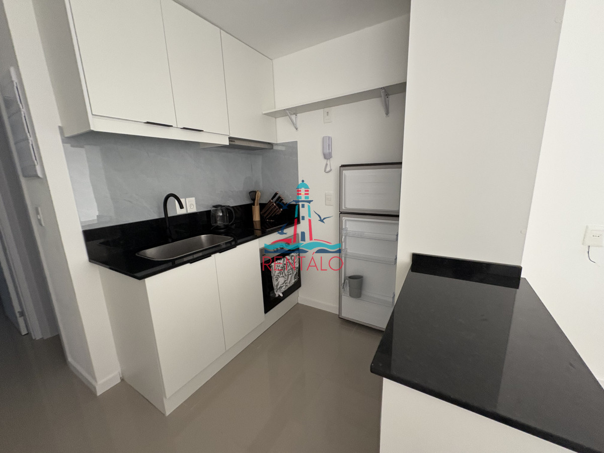 Apartamento ID.126 - Apartamento 2 dormitorios en alquiler Punta del Este Roosevelt