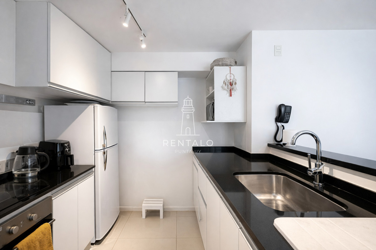 Apartamento ID.945 - Apartamento en venta  de 2 dormitorios en Punta del este Playa Brava