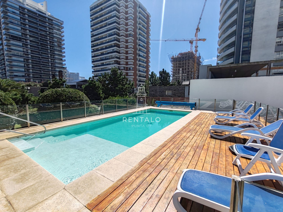 Apartamento ID.945 - Apartamento en venta  de 2 dormitorios en Punta del este Playa Brava