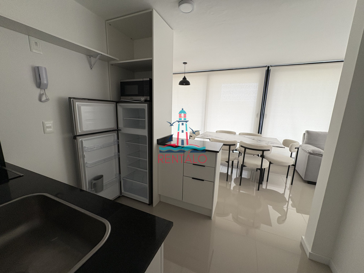 Apartamento ID.126 - Apartamento 2 dormitorios en alquiler Punta del Este Roosevelt
