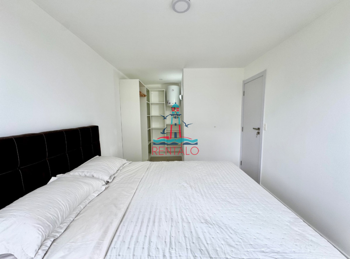 Apartamento ID.127 - Alquiler anual Apartamento 2 dormitorios en Punta del este con parrillero