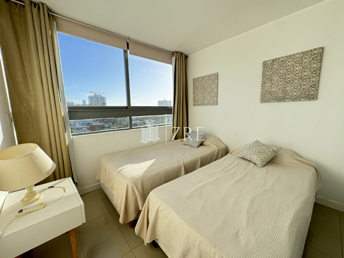 Apartamento ID.1331 - Venta apartamento en Playa Brava, Punta del Este