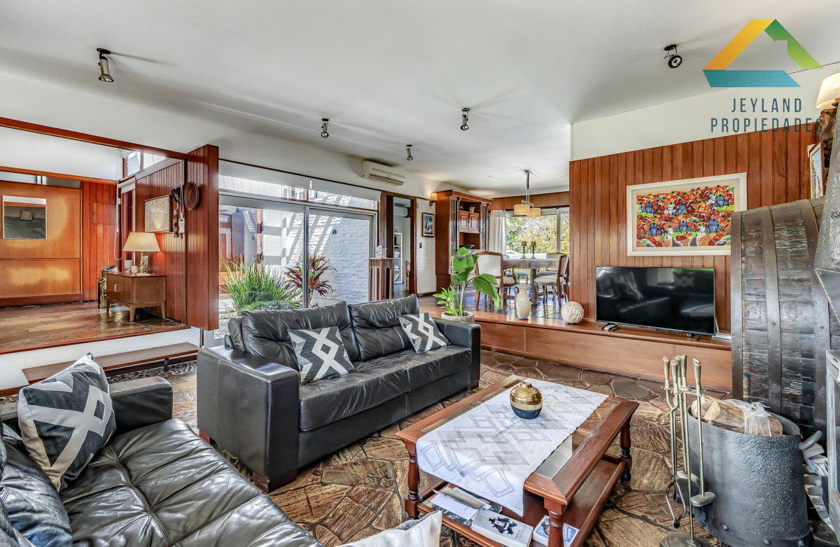 Casa ID.258 - CASA EN VENTA A 3 CUADRAS DE LA PLAYA
