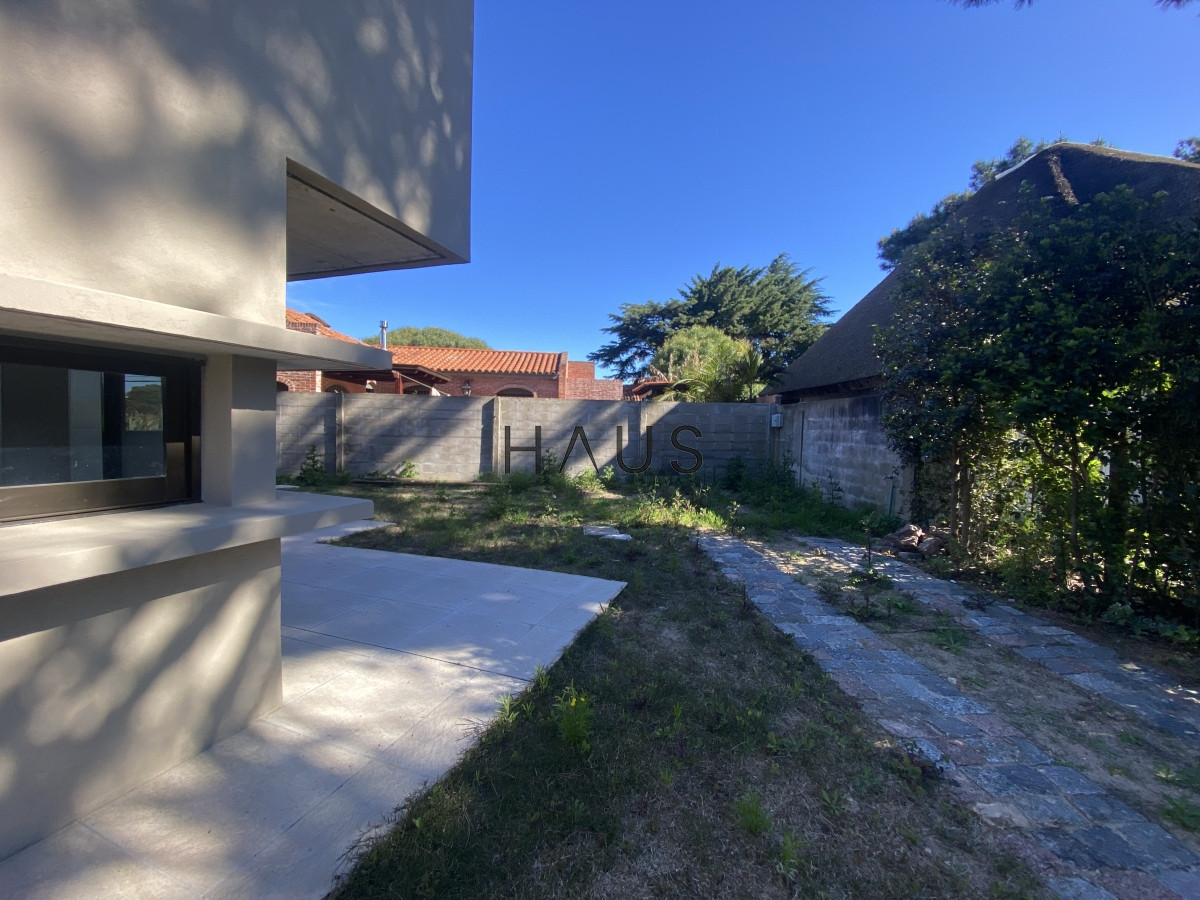 Casa ID.296 - Casa a estrenar de 2 dormitorios y medio en Pinares