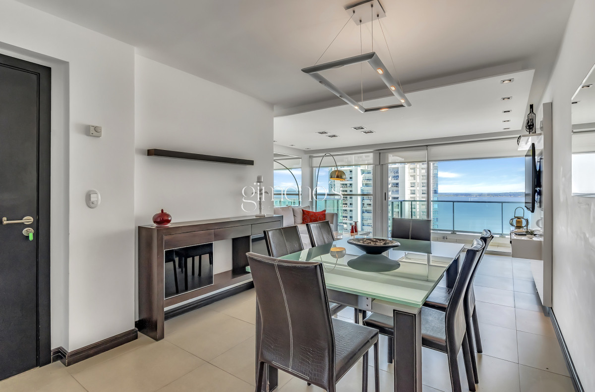 Apartamento ID.279 - Venta de Apartamento 3 Dormitorios Playa Mansa - Punta del Este 