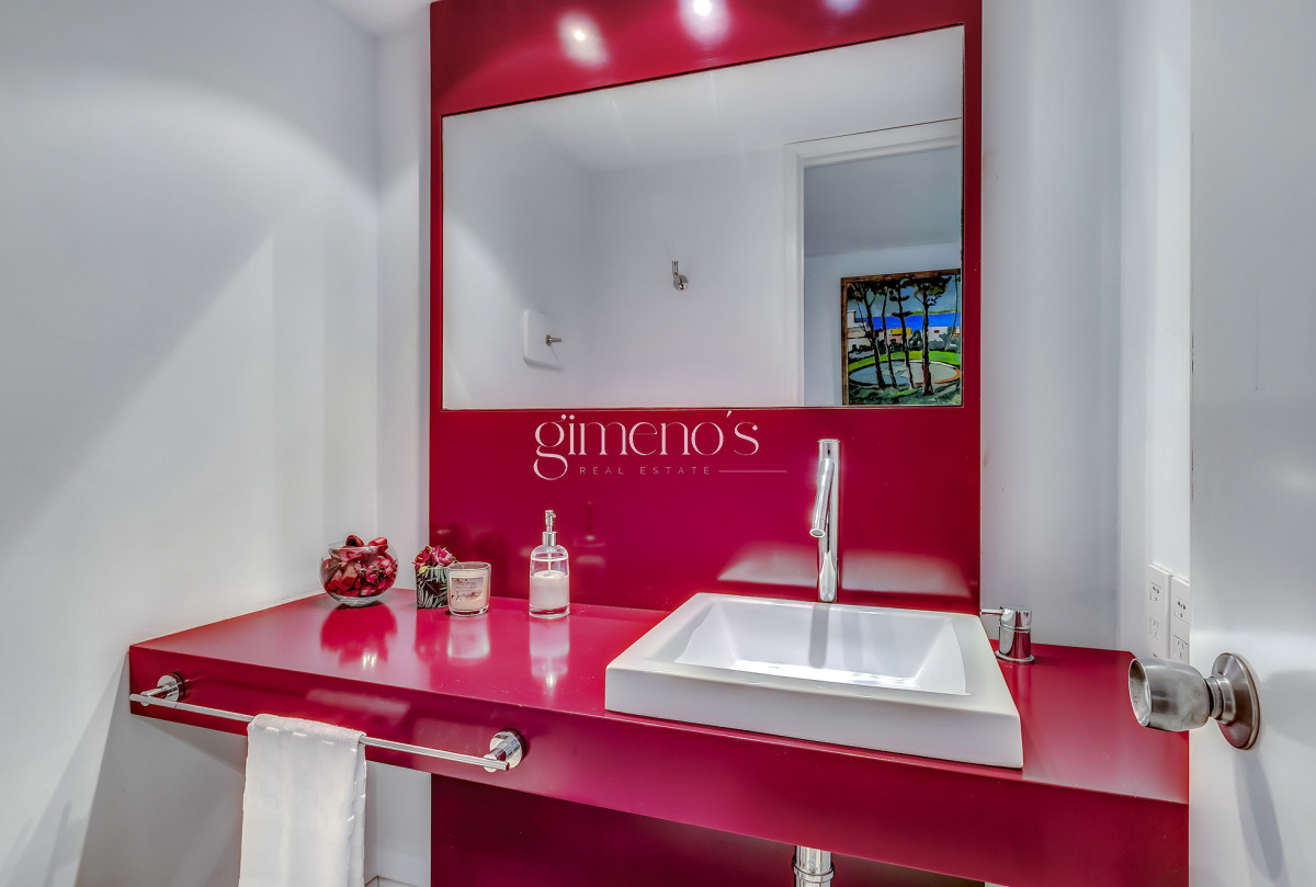 Apartamento ID.270 - Espectacular Apartamento en Primera Línea Brava