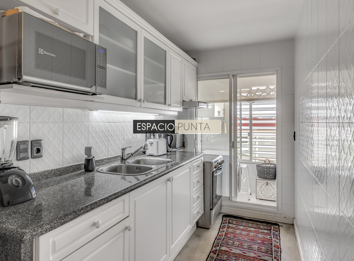 Apartamento ID.1715 - En venta apartamento 3 dormitorios con vista al mar