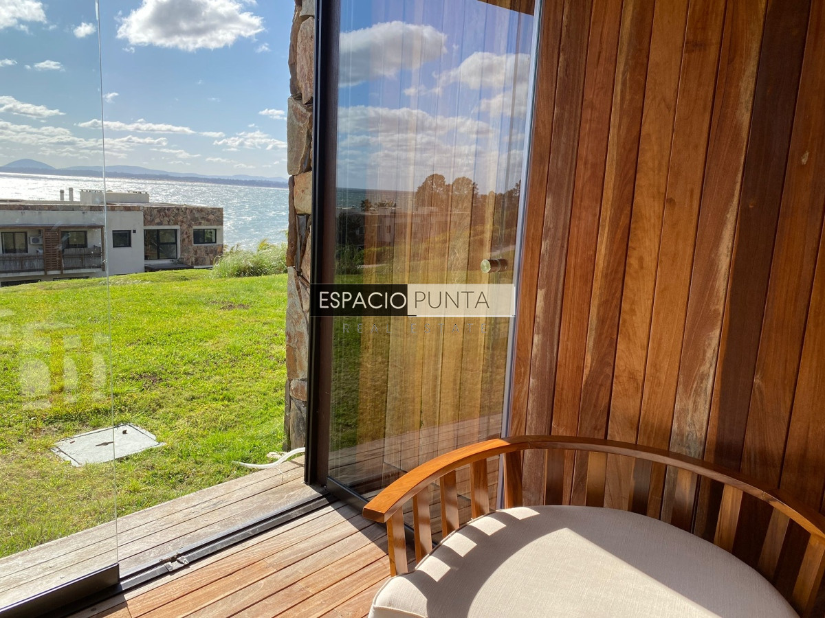 Apartamento ID.1405 - Excelente apartamento con vistas privilegiadas de punta