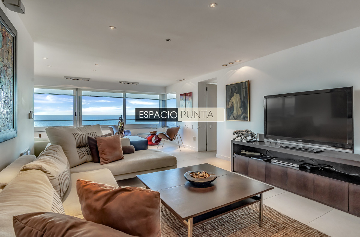 Apartamento ID.2518 - Espectacular Apartamento en Primera Línea Brava