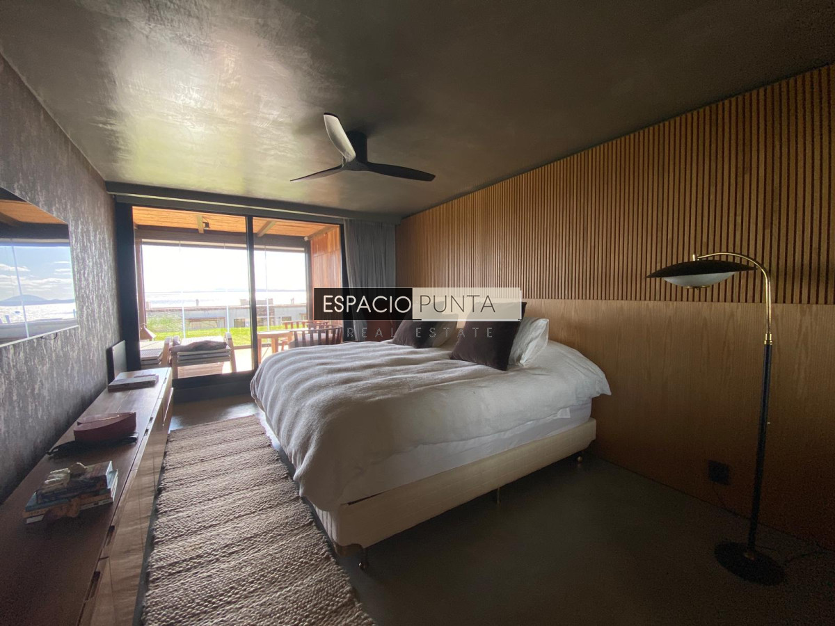Apartamento ID.1405 - Excelente apartamento con vistas privilegiadas de punta