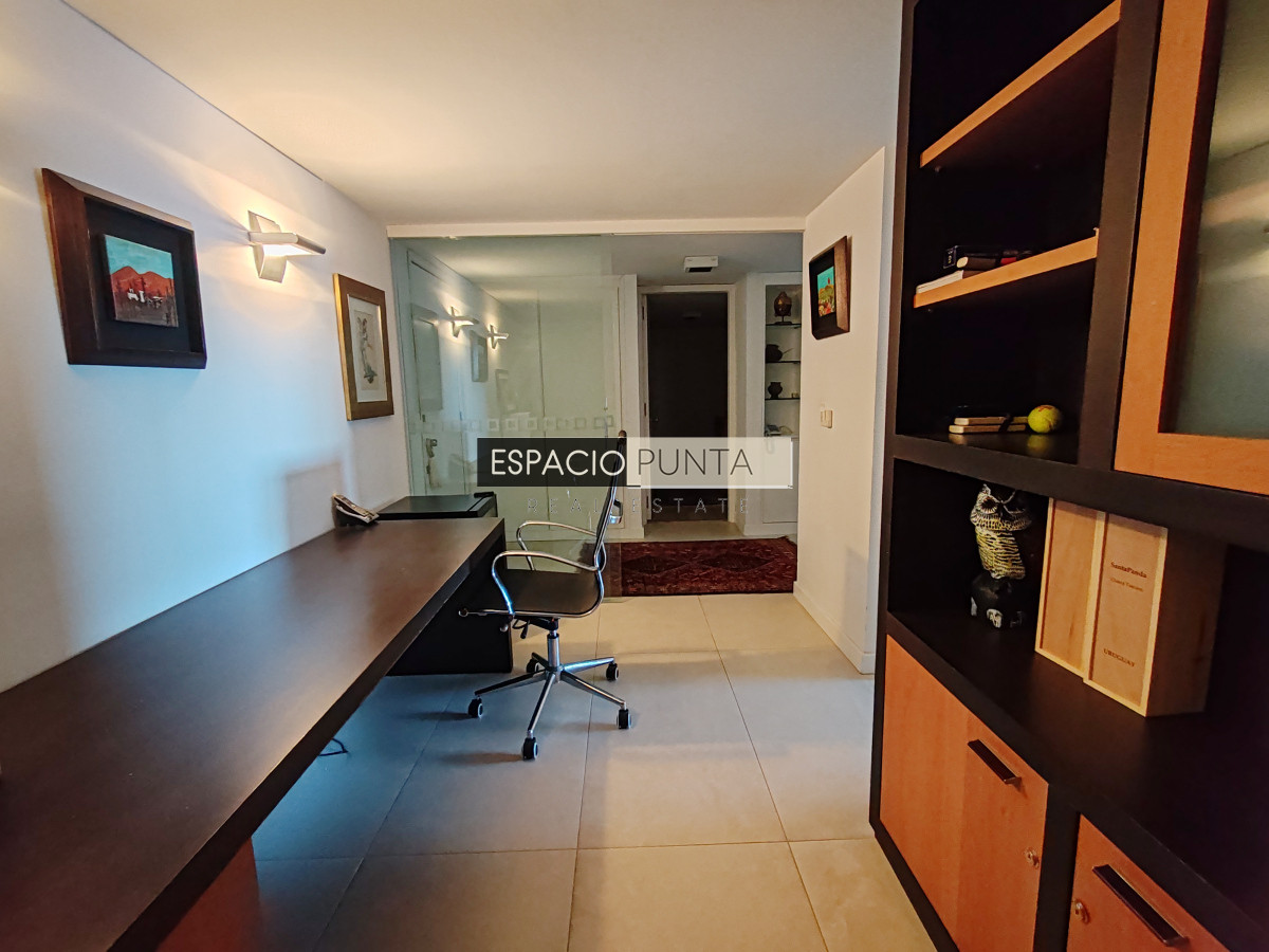 Apartamento ID.2518 - Espectacular Apartamento en Primera Línea Brava