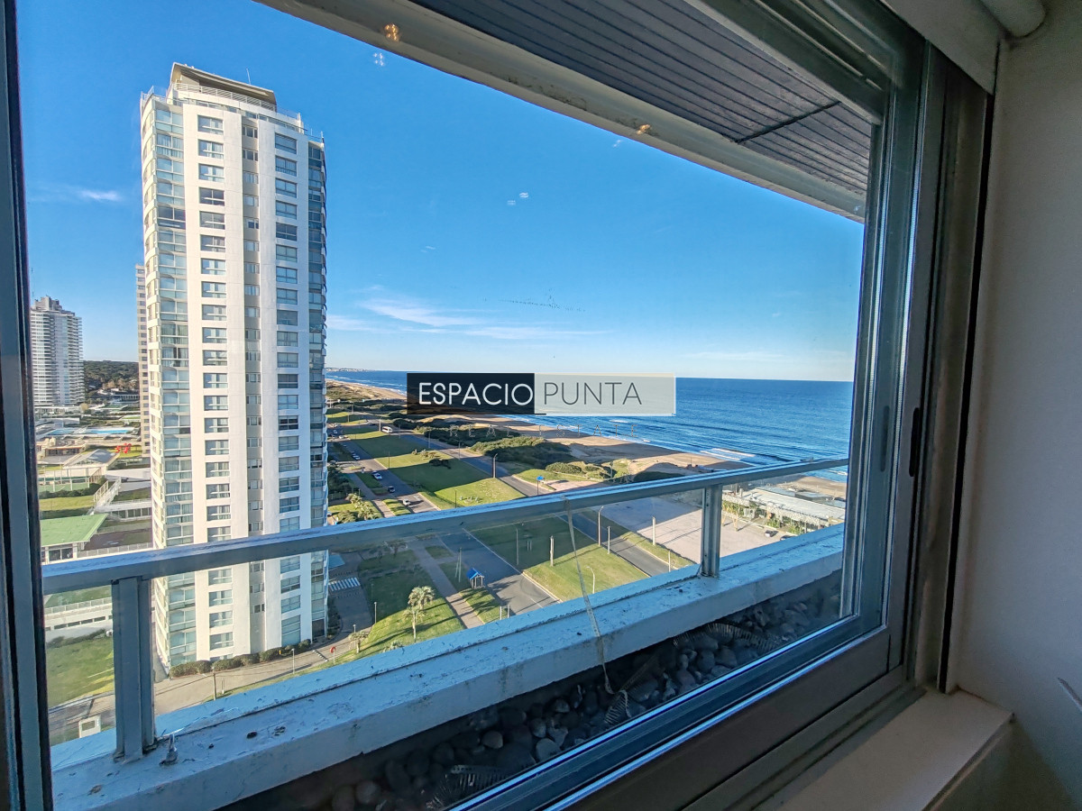 Apartamento ID.2518 - Espectacular Apartamento en Primera Línea Brava