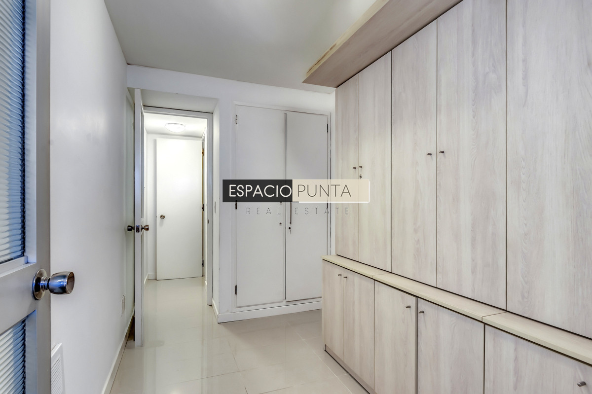 Apartamento ID.2518 - Espectacular Apartamento en Primera Línea Brava