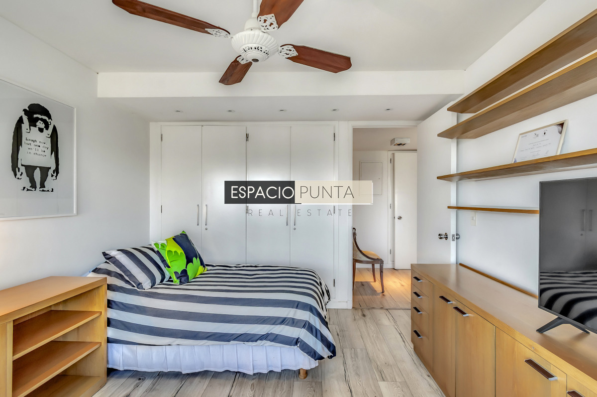 Apartamento ID.2518 - Espectacular Apartamento en Primera Línea Brava