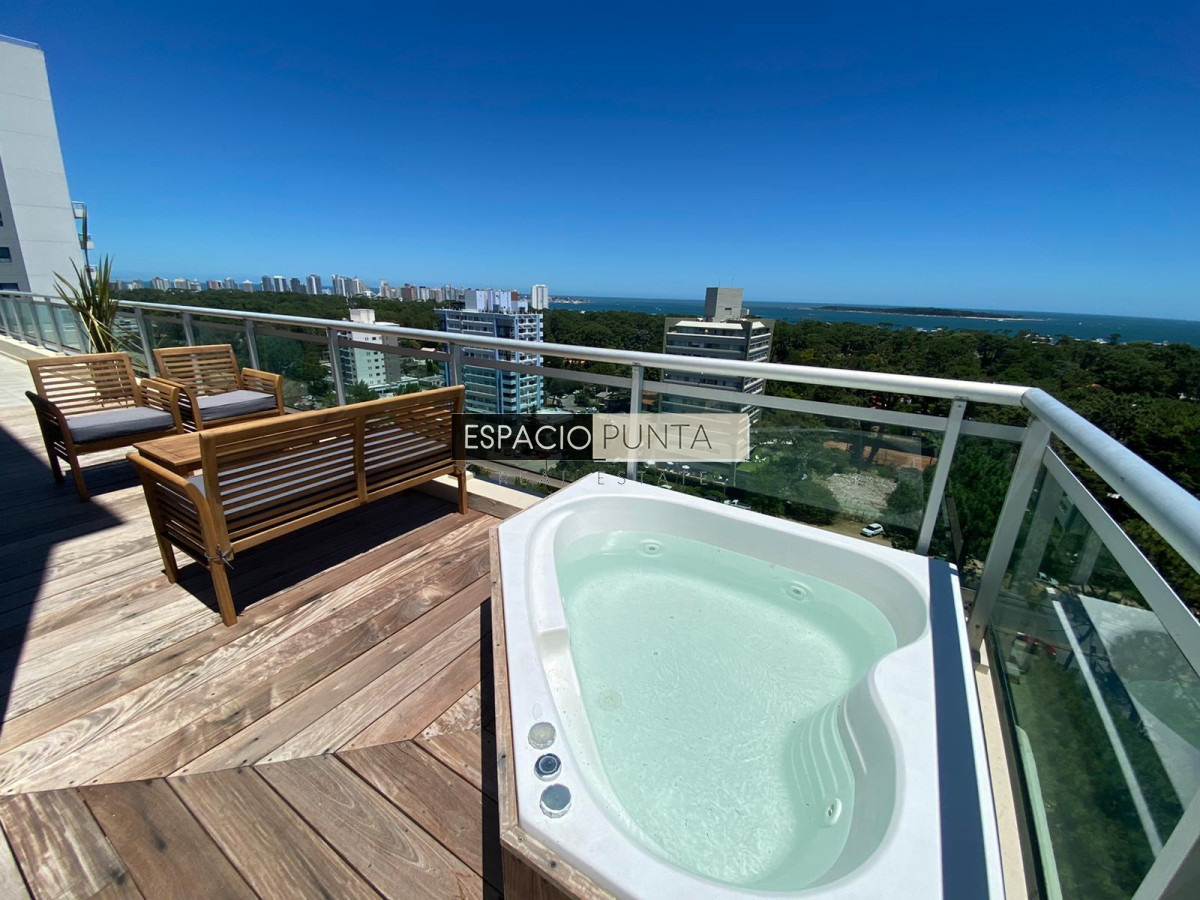 Apartamento ID.1175 - Penthouse en Venta - 3 Dormitorios con Vistas al Mar y Full Amenities