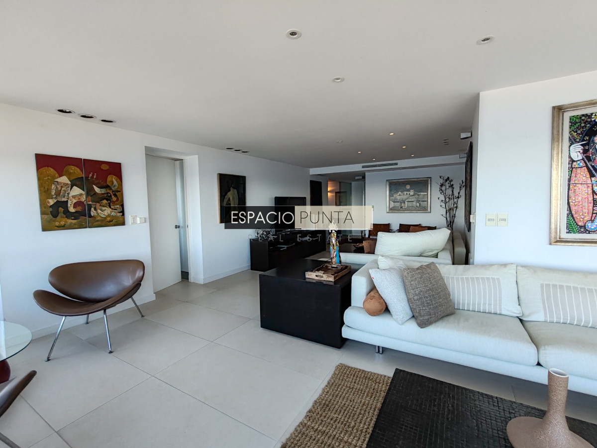 Apartamento ID.2518 - Espectacular Apartamento en Primera Línea Brava
