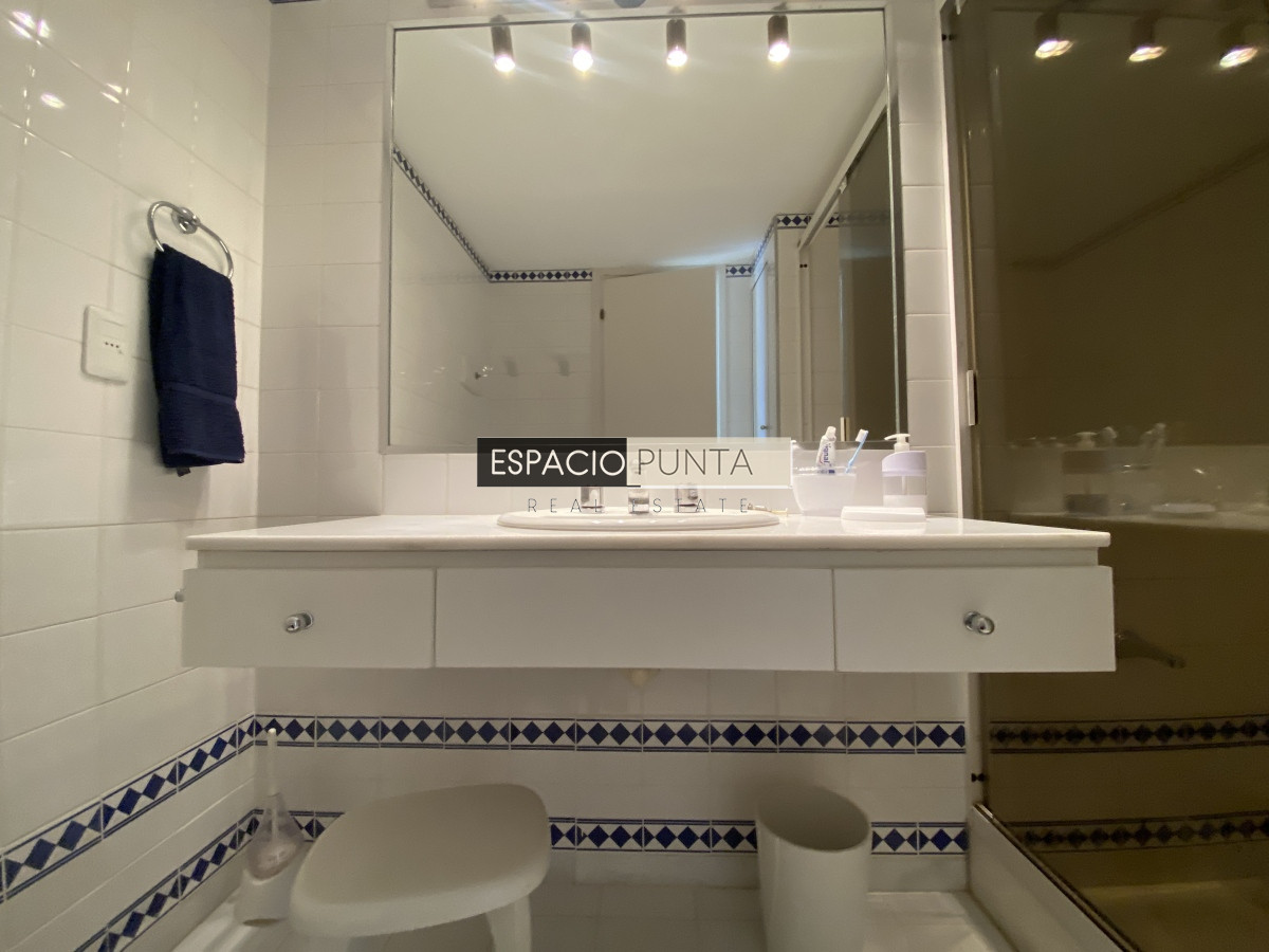 Apartamento ID.36 - Vendo departamento en Punta del Este Primera Linea