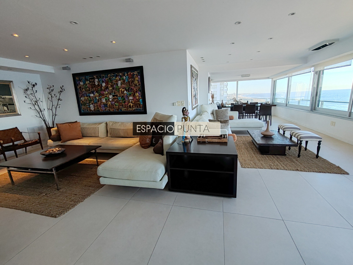 Apartamento ID.2518 - Espectacular Apartamento en Primera Línea Brava