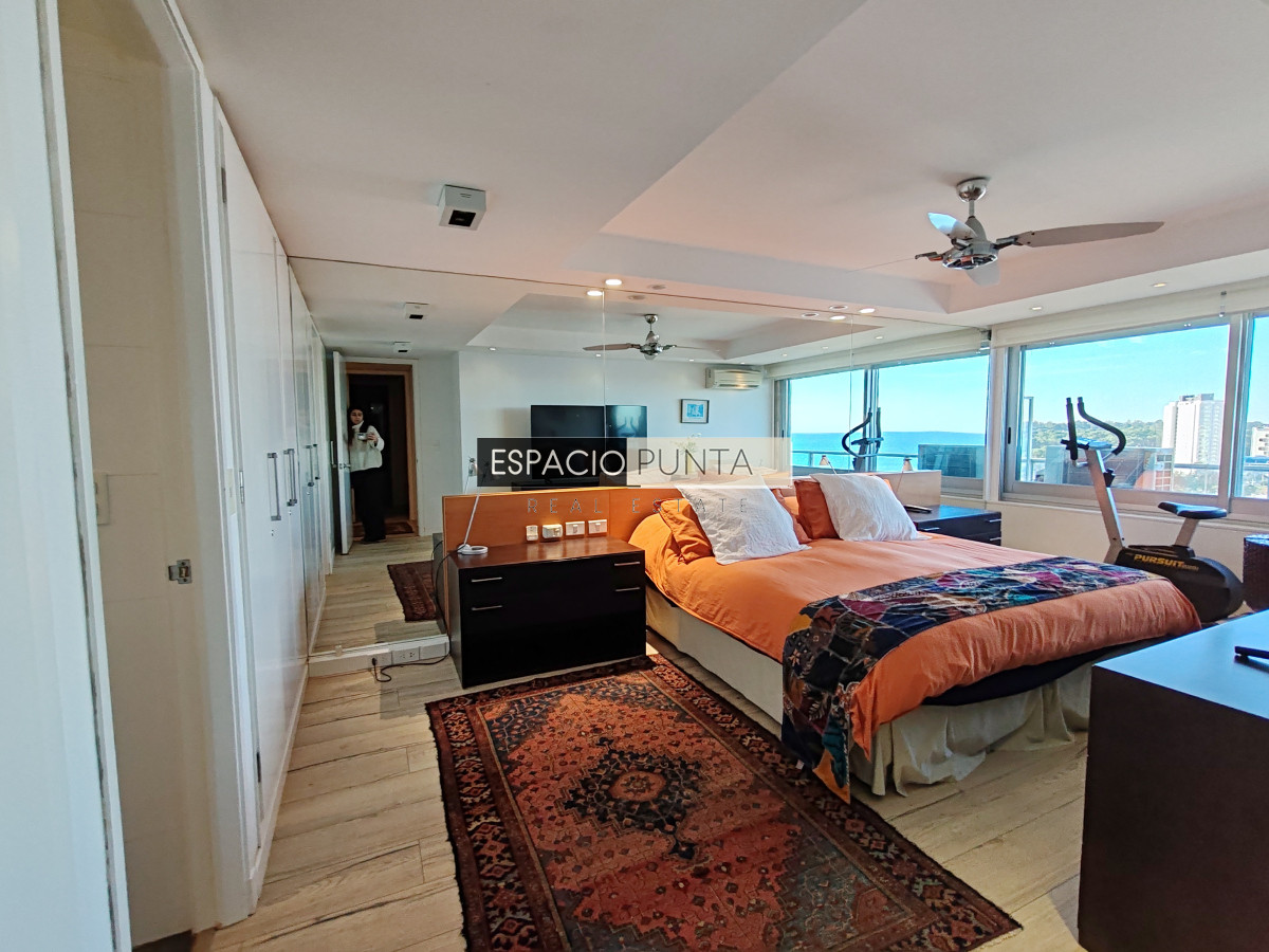 Apartamento ID.2518 - Espectacular Apartamento en Primera Línea Brava