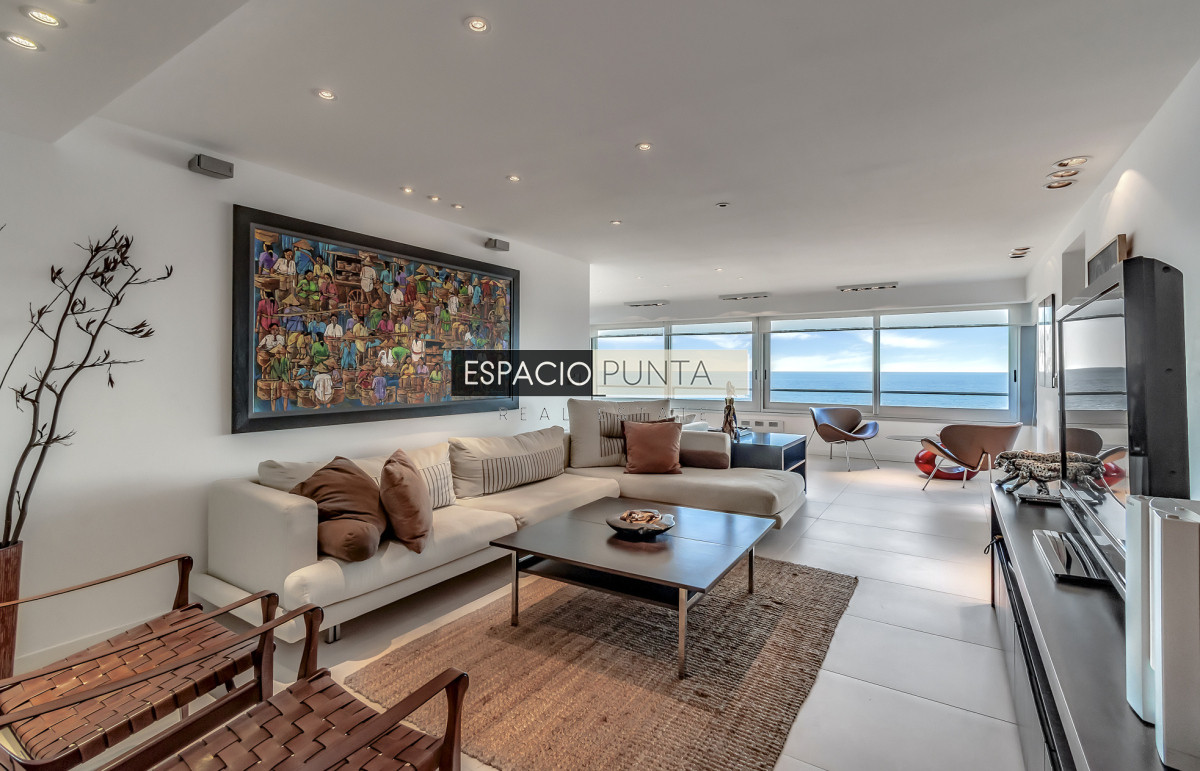 Apartamento ID.2518 - Espectacular Apartamento en Primera Línea Brava