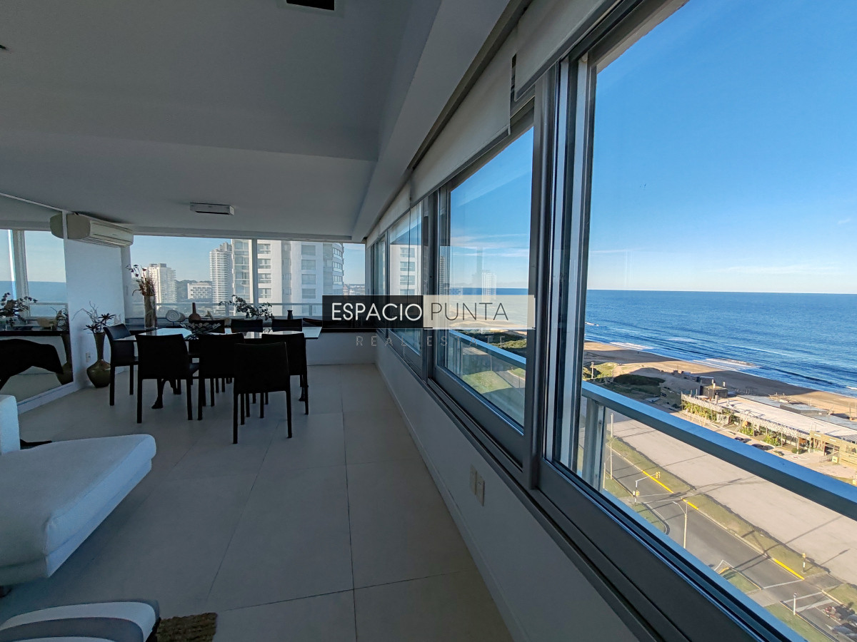 Apartamento ID.2518 - Espectacular Apartamento en Primera Línea Brava