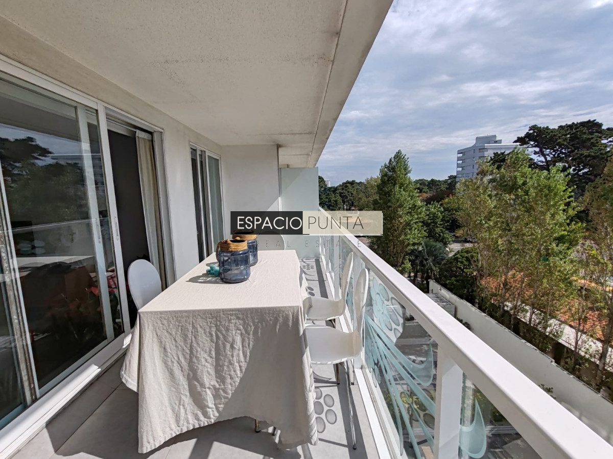 Apartamento ID.2025 - En venta apto 3 dormitorios en torre de categoría