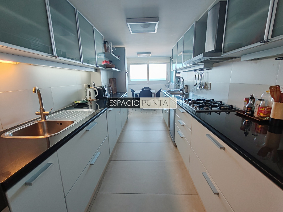 Apartamento ID.2518 - Espectacular Apartamento en Primera Línea Brava