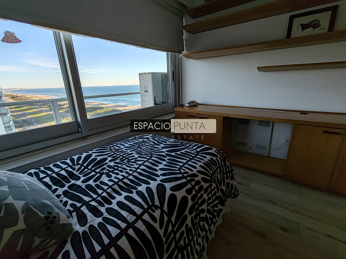 Apartamento ID.2518 - Espectacular Apartamento en Primera Línea Brava
