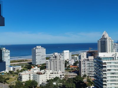 Apartamento en alquiler de 3 suites con gran vista al mar