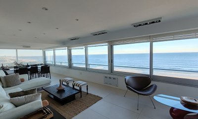 Espectacular Apartamento en Primera Línea Brava