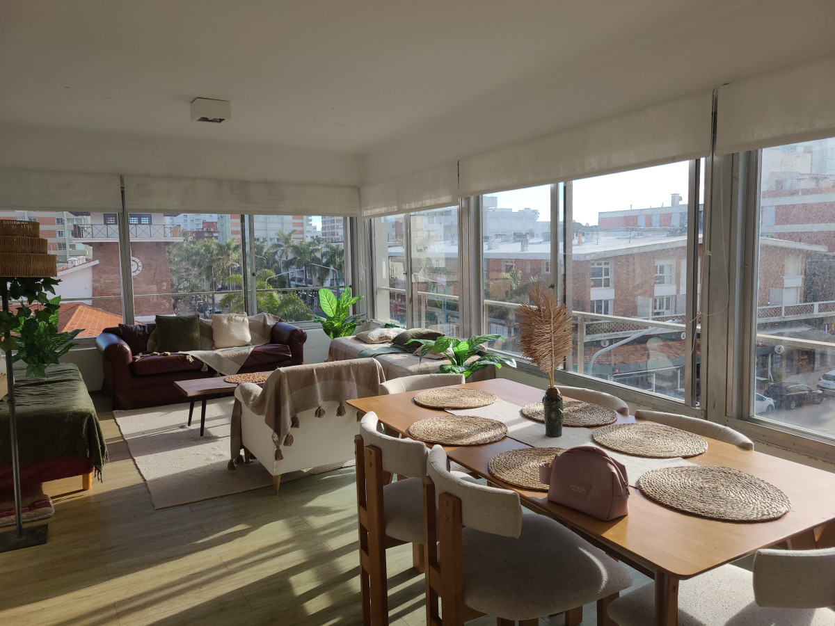 Apartamento en centro de punta del este 2 dormitorios