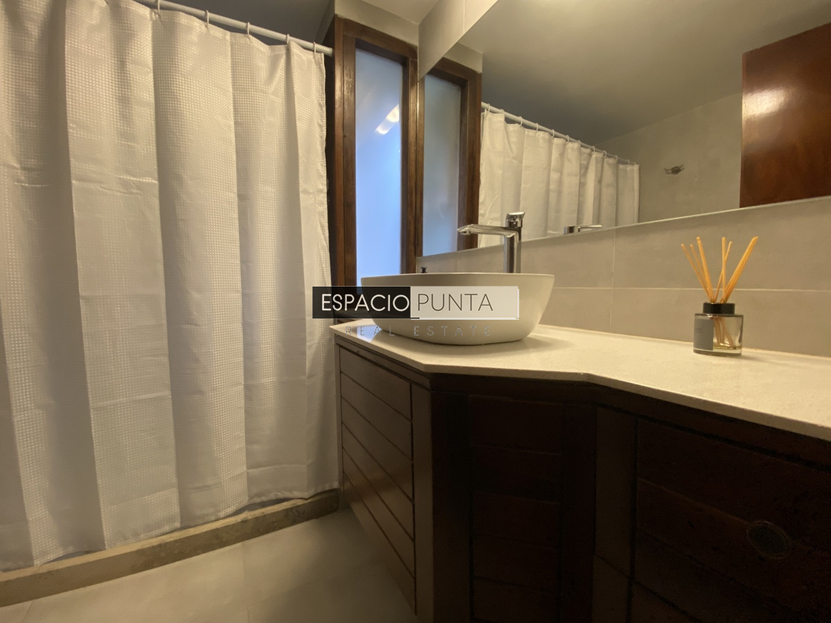 Casa ID.275 - Vendo Casa en Playa Mansa