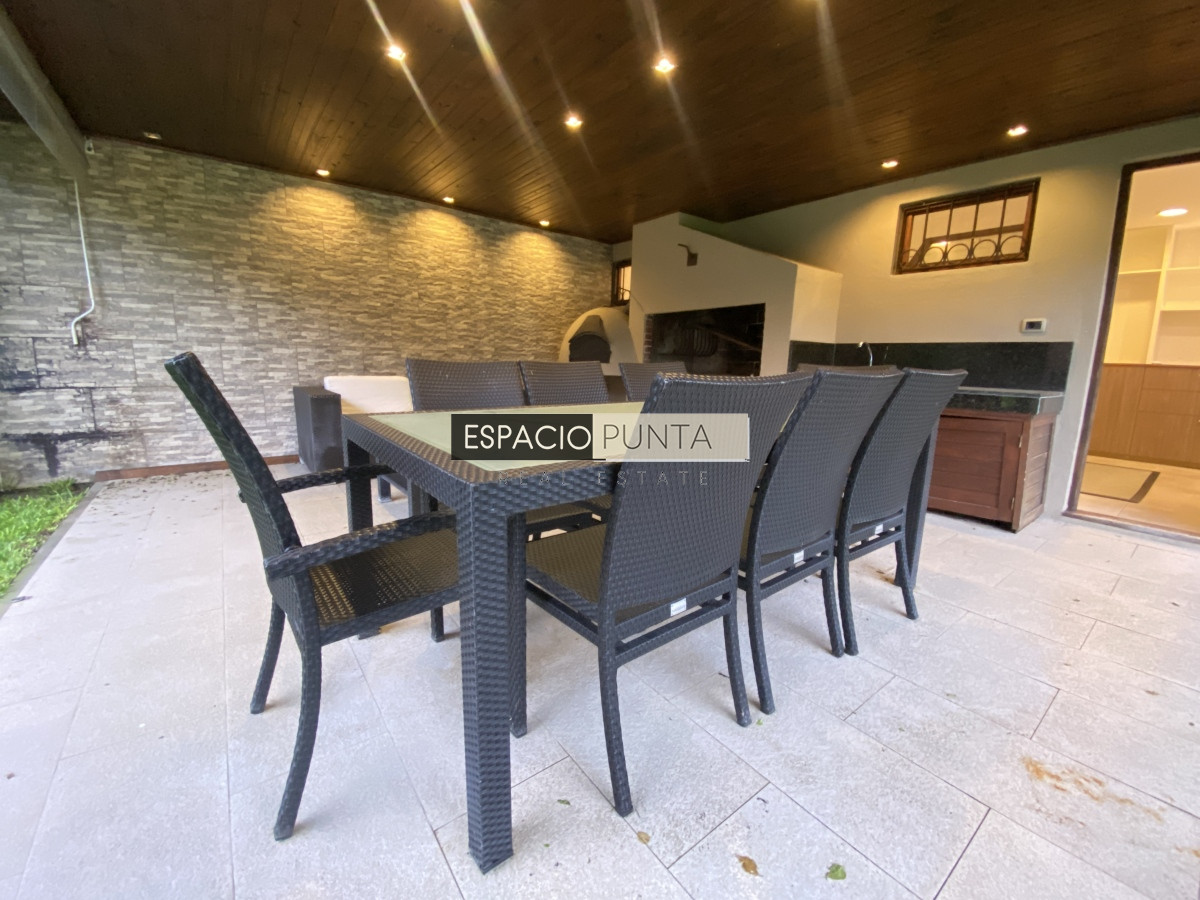 Casa ID.275 - Vendo Casa en Playa Mansa