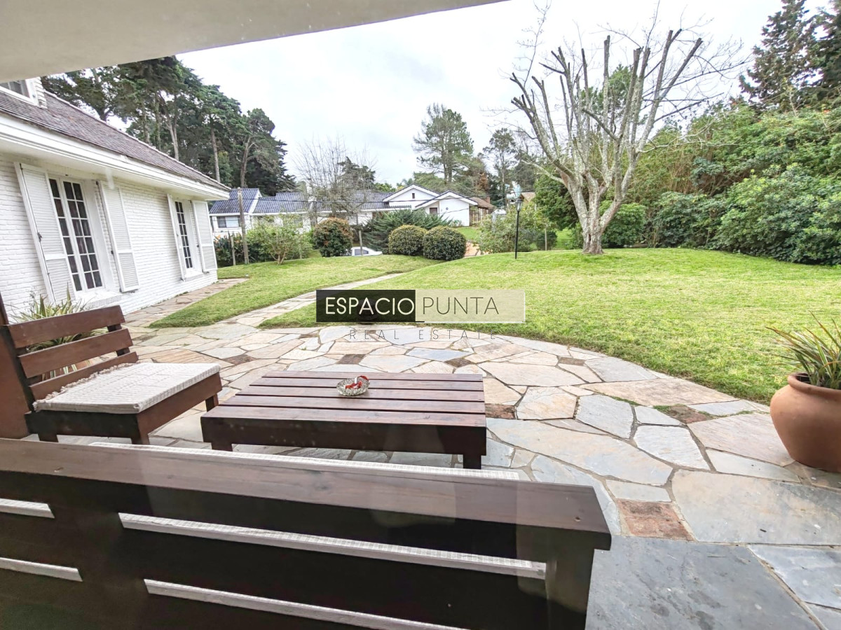 Casa ID.1611 - Amplia casa 4 dormitorios en zona del Golf