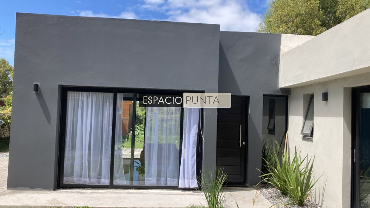 Casa ID.1836 - Casa 3 dormitorios a pocas cuadras de la playa, el tesoro
