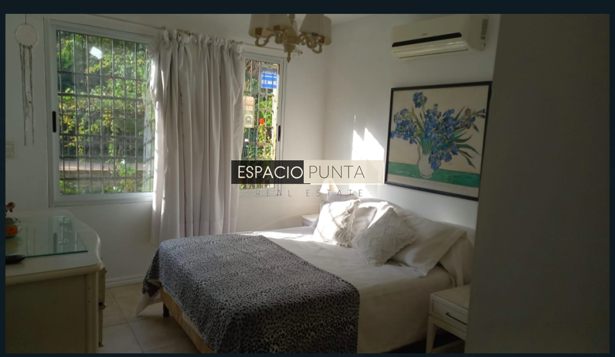 Casa ID.2033 - CASA 4 DORMITORIOS A 2 CUADRAS DE LA PLAYA