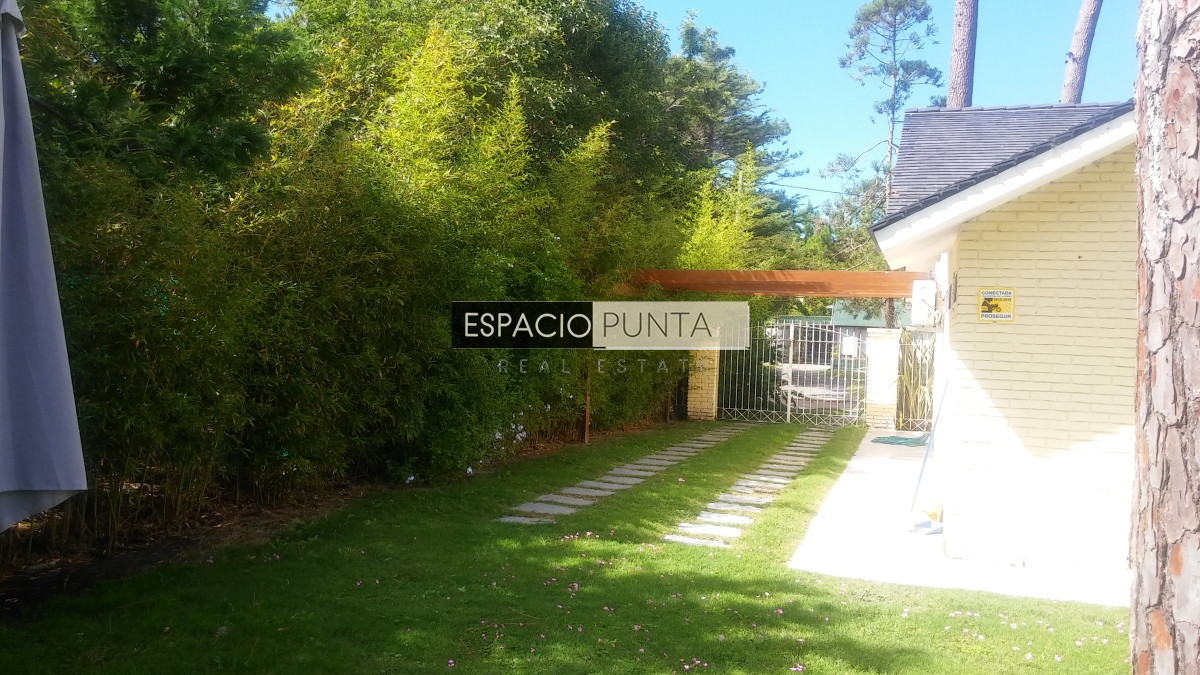 Casa ID.297 - Casa en Venta a  pasos del Mar Punta del este