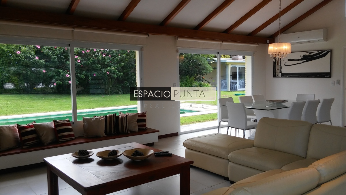 Casa ID.297 - Casa en Venta a  pasos del Mar Punta del este